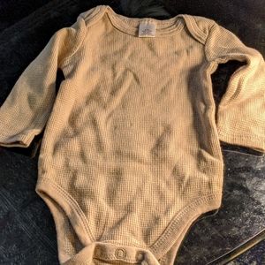 Long sleeve Thermal onesie 6-9 months